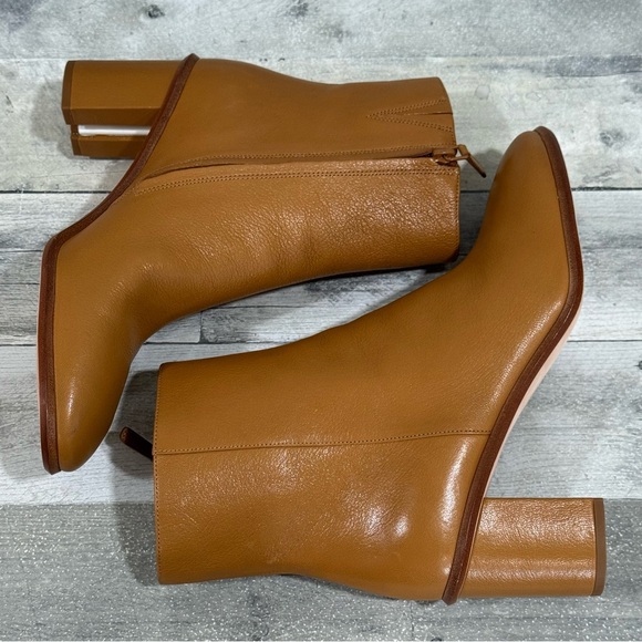 TORY BURCH BROOKE STAMPED HEEL BOOTIE IN CARAMEL CORN - SZ - 11 .US - Picture 7 of 11